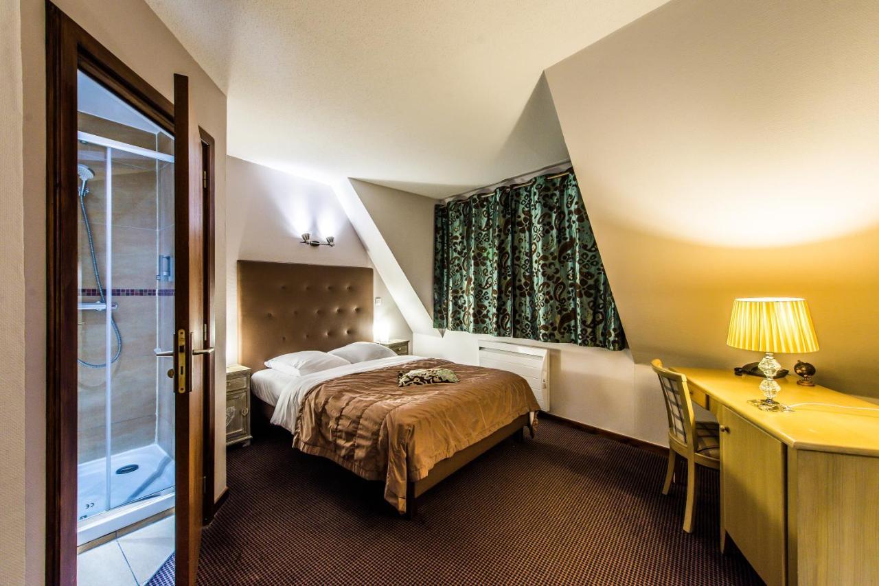 Hotel Au Lion Ribeauville  Luaran gambar
