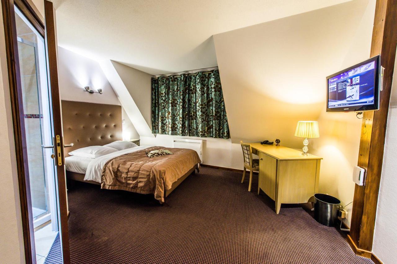 Hotel Au Lion Ribeauville  Luaran gambar