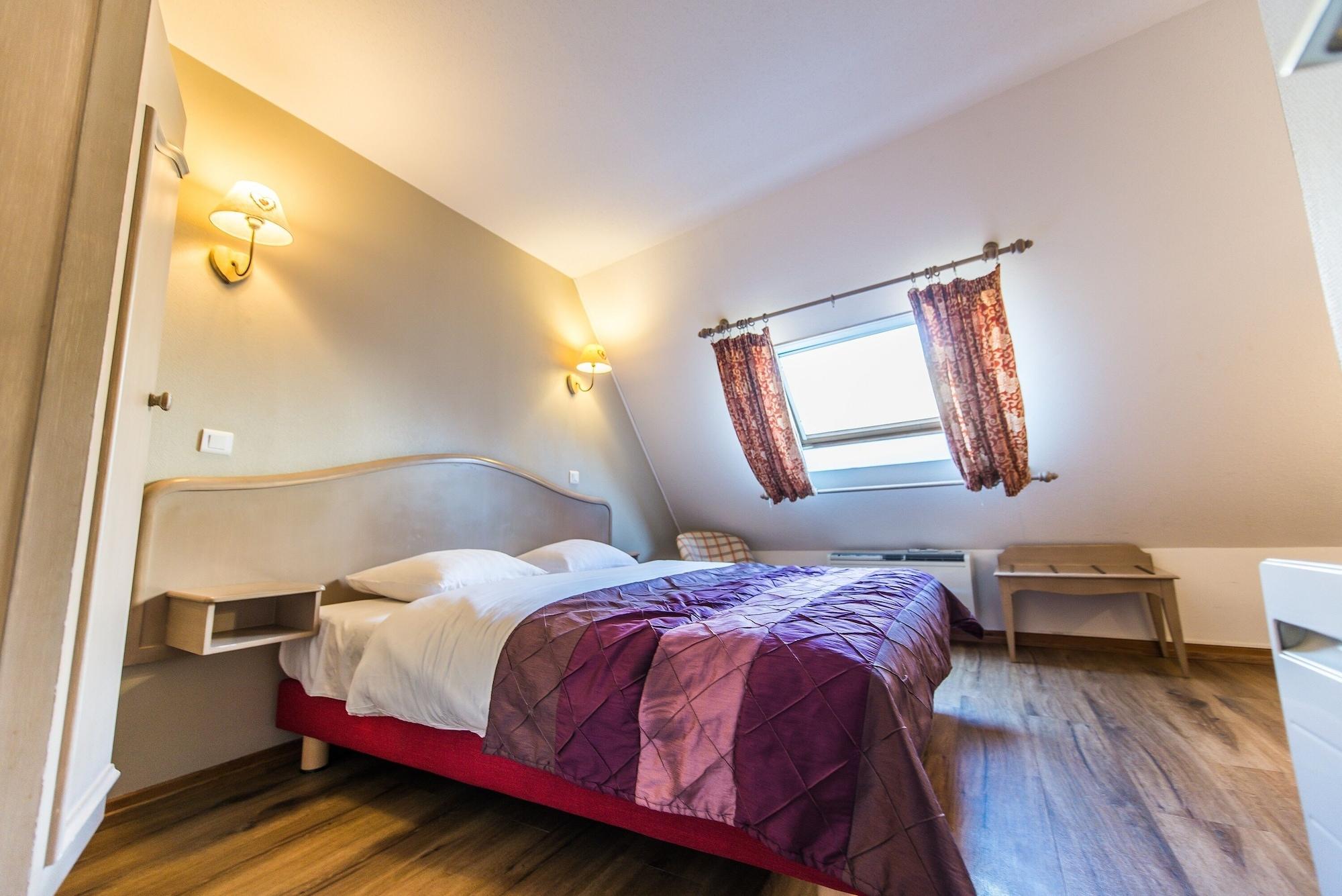 Hotel Au Lion Ribeauville  Luaran gambar